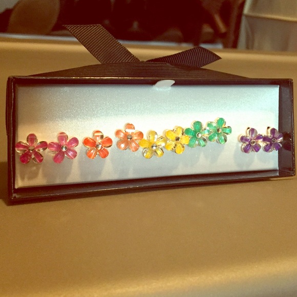 Set of 5 sterling silver daisy earrings