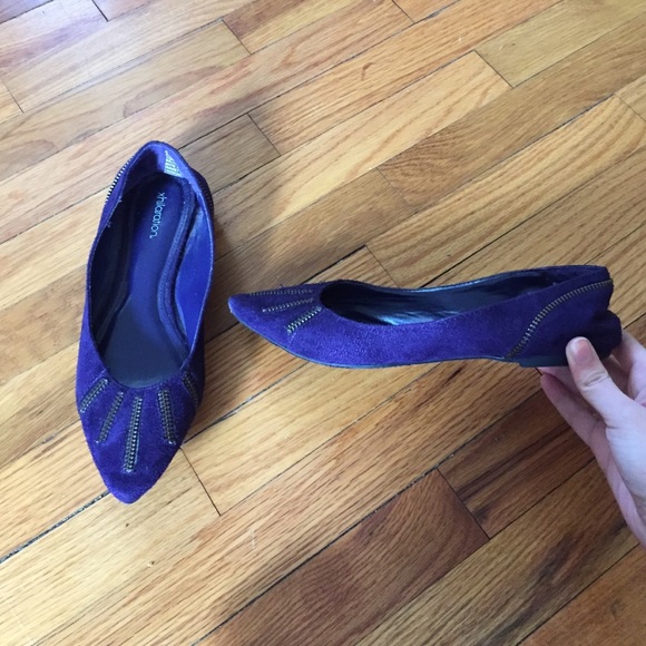 Purple pointed flats
