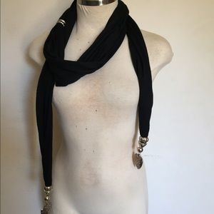 💥sold💥Great pendant scarf