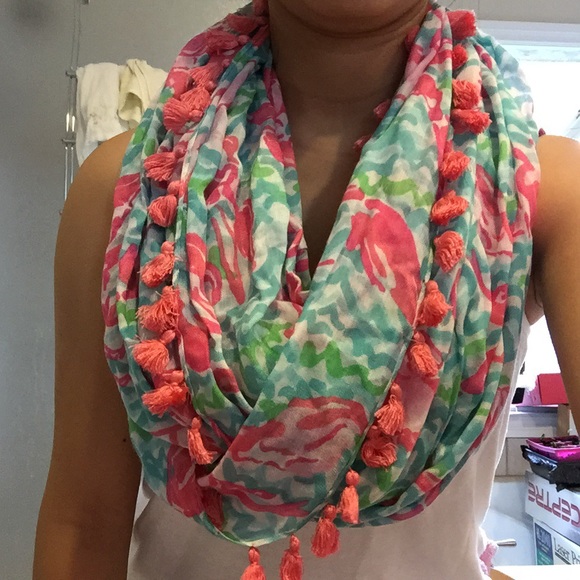 NWT Lilly Pulitzer lobstah roll infinity scarf