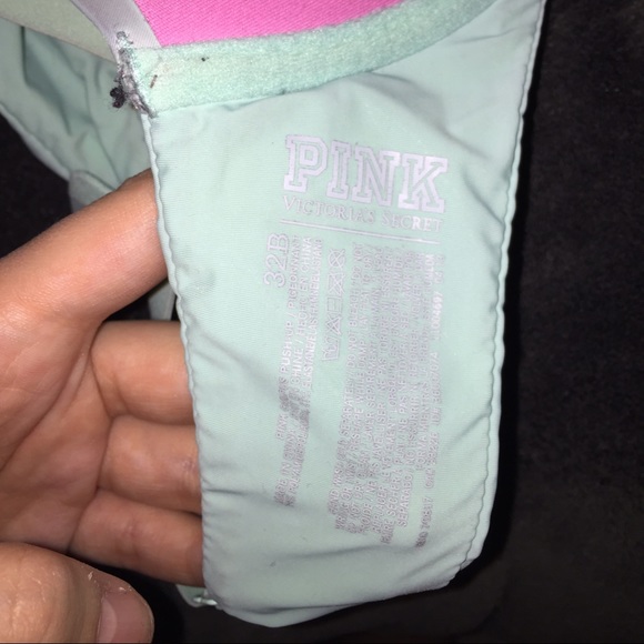 VS pink push up bra - Picture 2 of 2