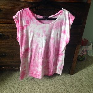 Pink tie-dyed tee