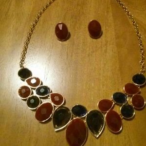 Red/Blue Teardrop Necklace and Earring Set