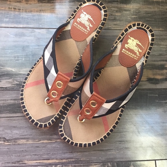 UK sz. 38 Burberry Wedge Espadrille Sandal