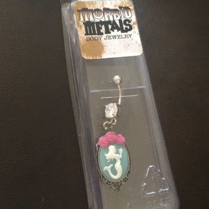Adorable mermaid cameo belly button ring