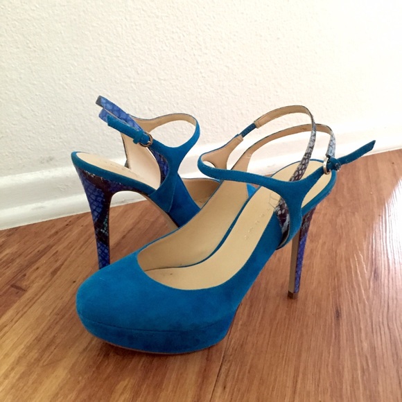 Ivanka Trump Pumps - Picture 4 of 4
