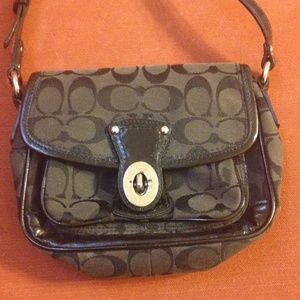 Coach Small Signature Demi-Black