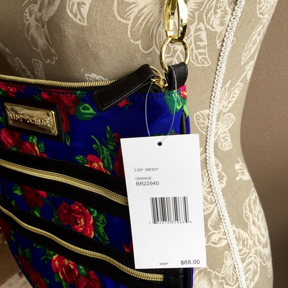 ♥️BETSEY JOHNSON♥️ floral cross body - Picture 3 of 4