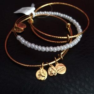 RARE Alex & Ani Pearl bracelet set. BRAND NEW.