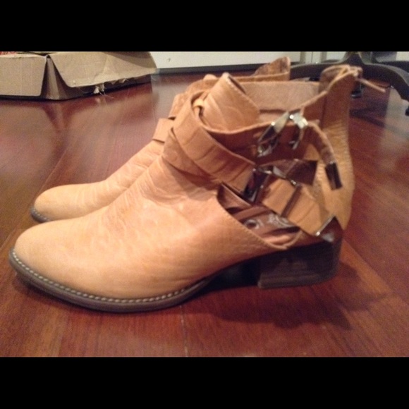 Jeffrey Campbell Shoes - Jeffrey Campbell all leather buckle boot size 7.5