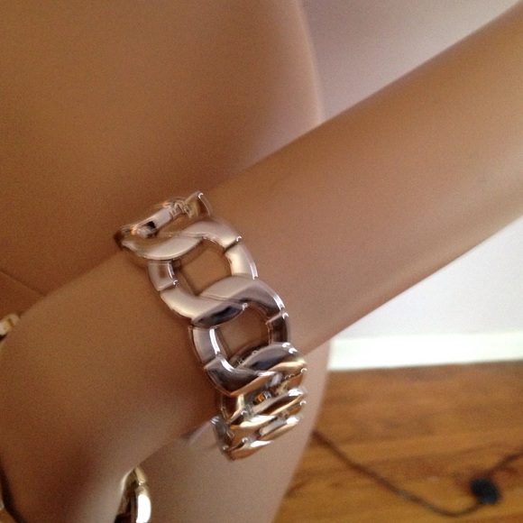 Heavy silver chain with stretch bracelet