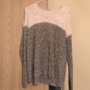 Two by Vince Comuto knit sweater