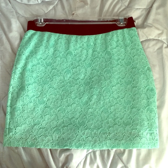 SOLD! Forever 21 pencil skirt