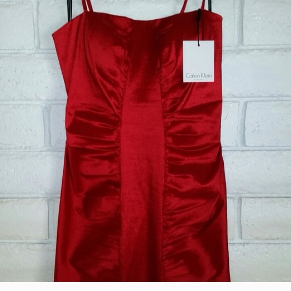 Beautiful red cocktail dress NWT!