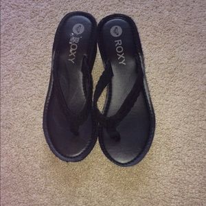 Roxy sandals