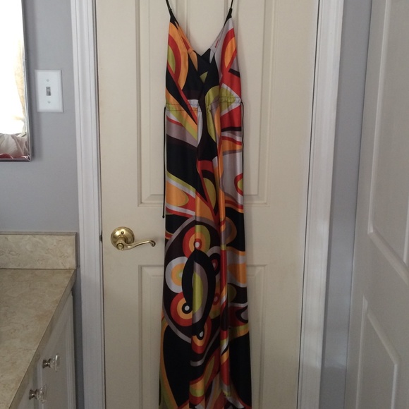 Beautiful Silk Colorful Dress - Picture 3 of 3