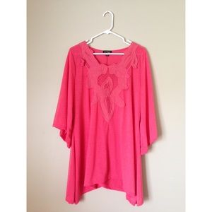 Cal Style coral/pink blouse/tunic with appliqué.
