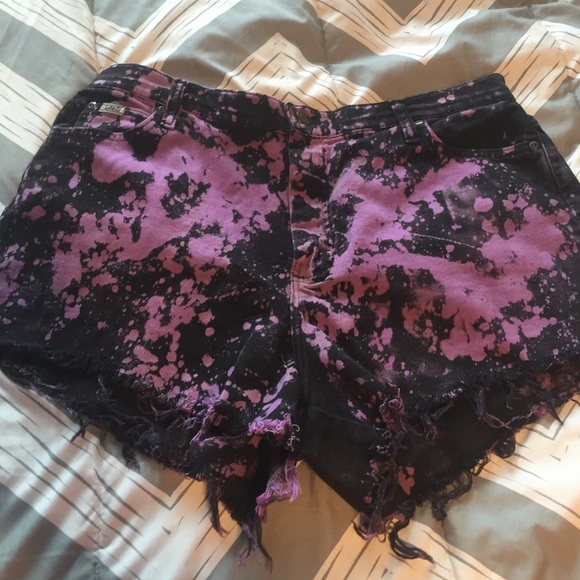 Purple and black acid cut offs