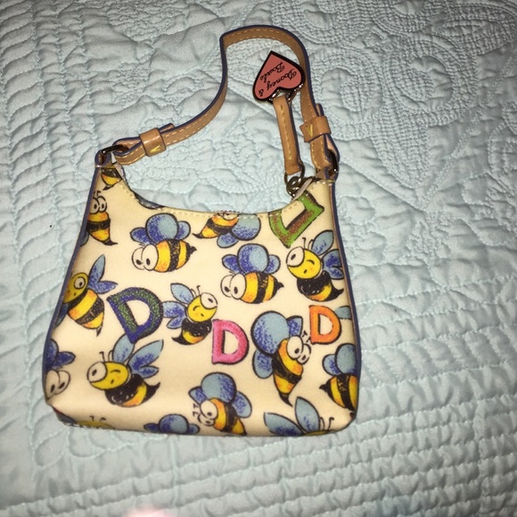 Dooney and bourke small purse