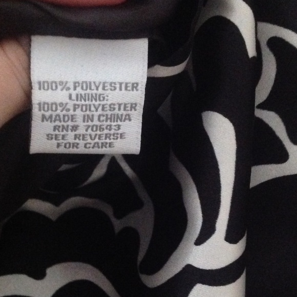 Elegant Dress - Picture 3 of 3