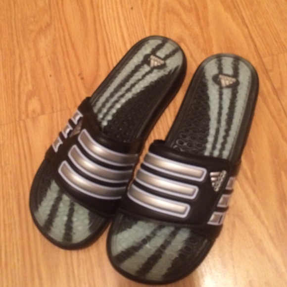 Addidas slippers