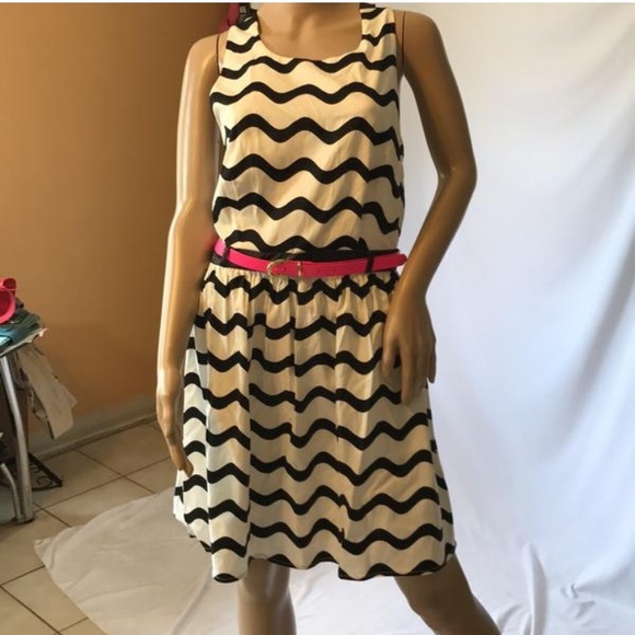 CITY STUDIOB/W Striped Casual Dress Juniors - Picture 5 of 8