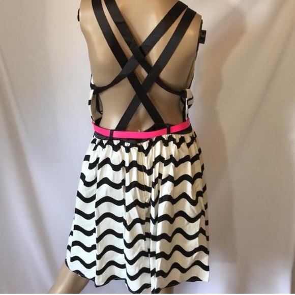 CITY STUDIOB/W Striped Casual Dress Juniors - Picture 7 of 8