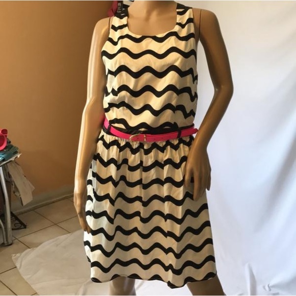 CITY STUDIOB/W Striped Casual Dress Juniors - Picture 3 of 8