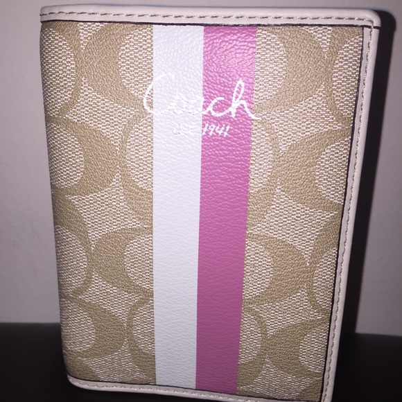 Coach passport case (not used- authentic)
