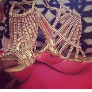 Diamond beautiful studded heeless Heels 😍👌
