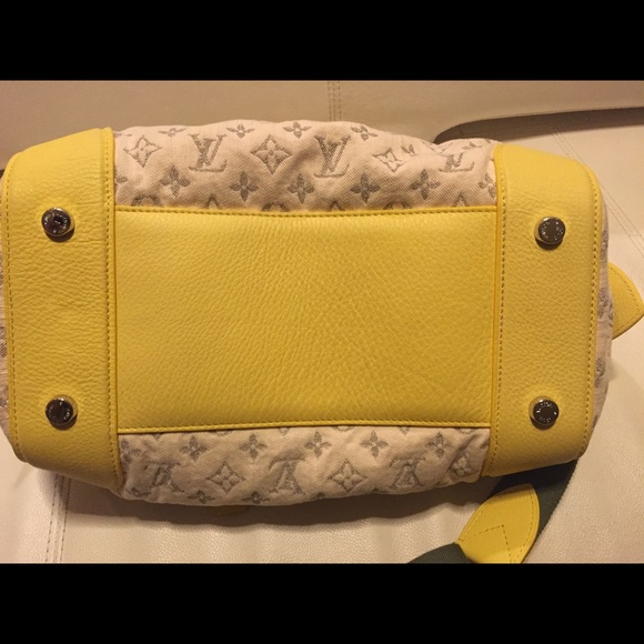 Louis Vuitton 💯Authentic Juane Yellow Springtime! - Picture 3 of 10