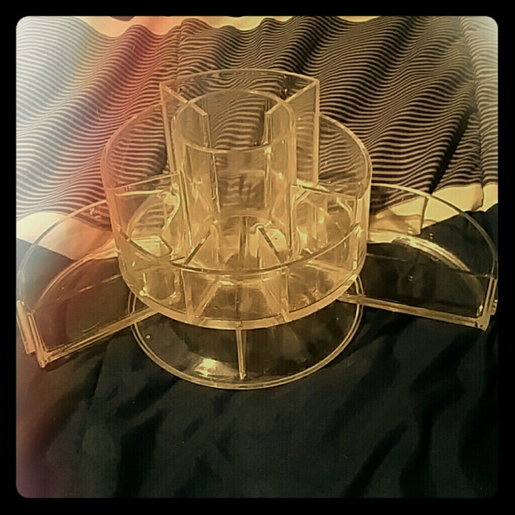 Clear Plastic Makeup Organizer