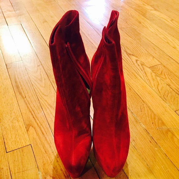 SOLD***Christian Louboutin - Picture 2 of 4