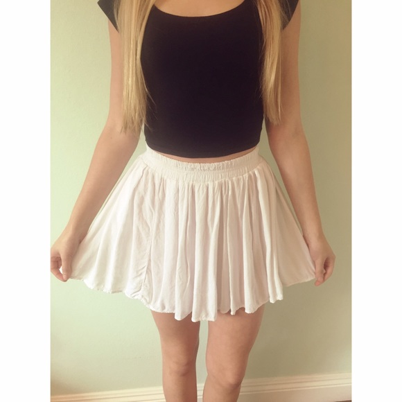 SOLD 💕✨Brandy Melville Skirt✨