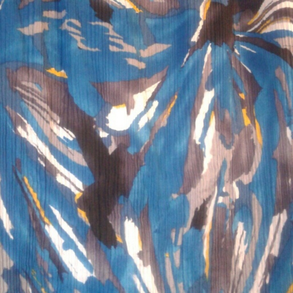 Beautiful top!!! - Picture 2 of 2
