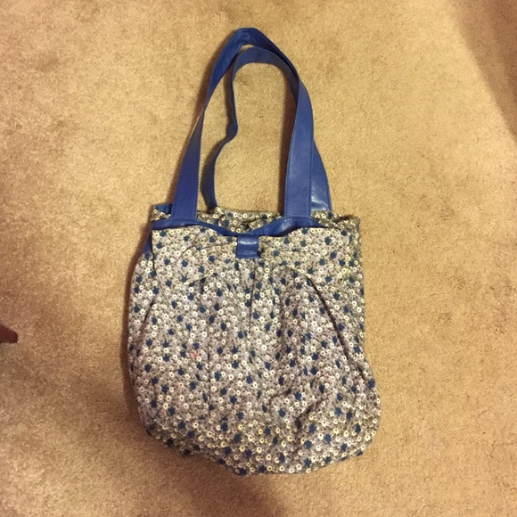 Blue floral bag w/ blue leather straps