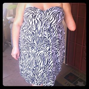 Plus size zebra strapless dress