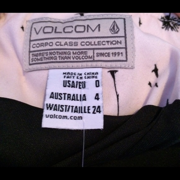 Volcom dress - Picture 3 of 4