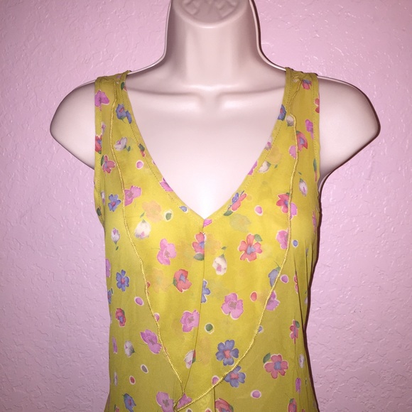 💋BRAND NEW Floral Sheer Ruffle Blouse 💋 - Picture 2 of 4