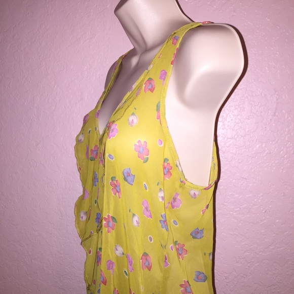 💋BRAND NEW Floral Sheer Ruffle Blouse 💋 - Picture 4 of 4