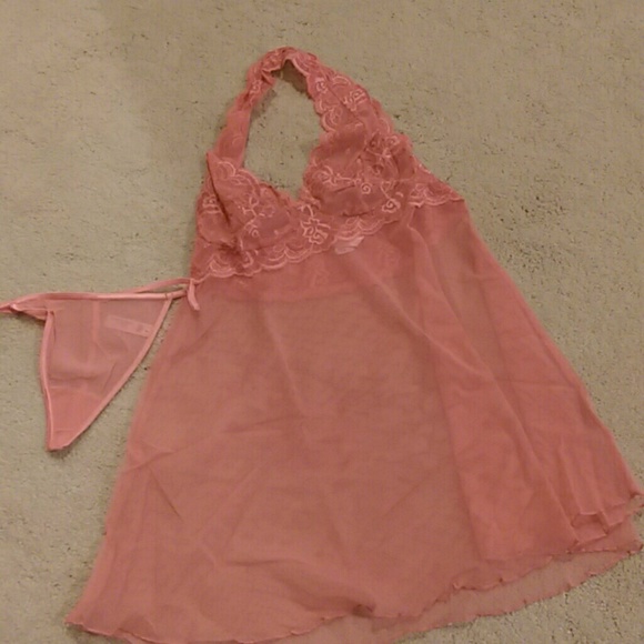 Victoria Secret Pink Lace Halter. Size S. NWT.