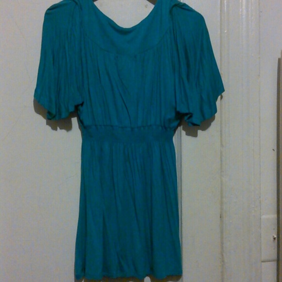 Top - Picture 2 of 3