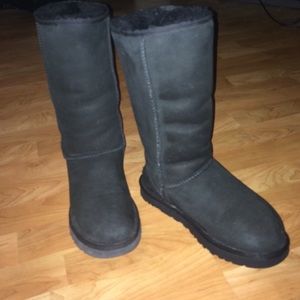Tall black Uggs