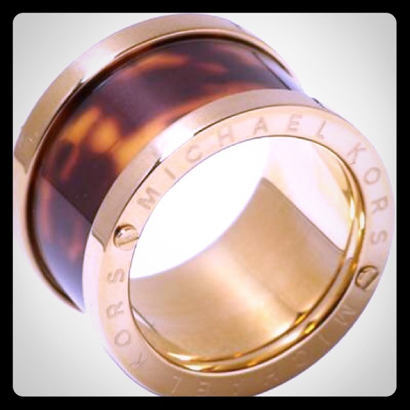 Michael kors ring