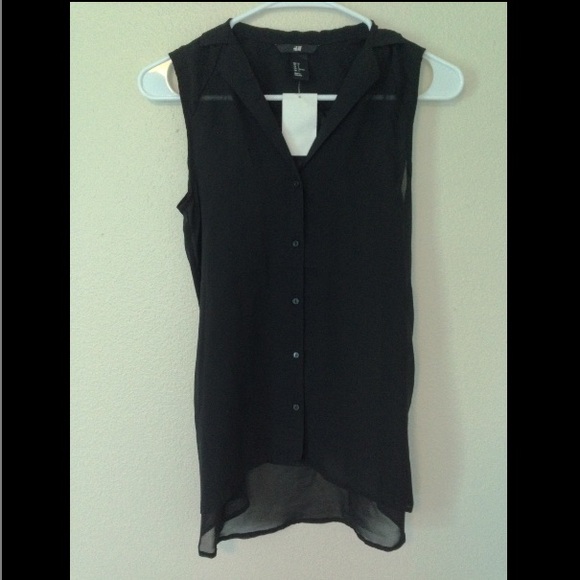 bundle for @bfurey258 NWT H&M black collared top
