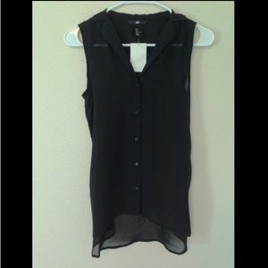 bundle for @bfurey258 NWT H&M black collared top