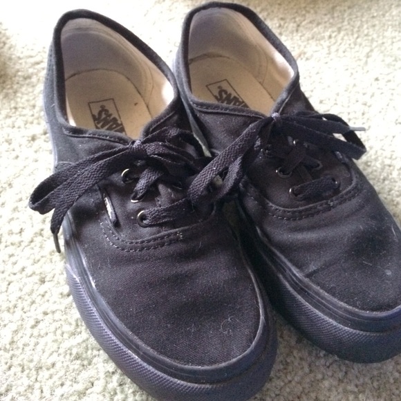 Black Vans, women's size 6 !