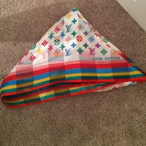 Louis Vuitton scarf