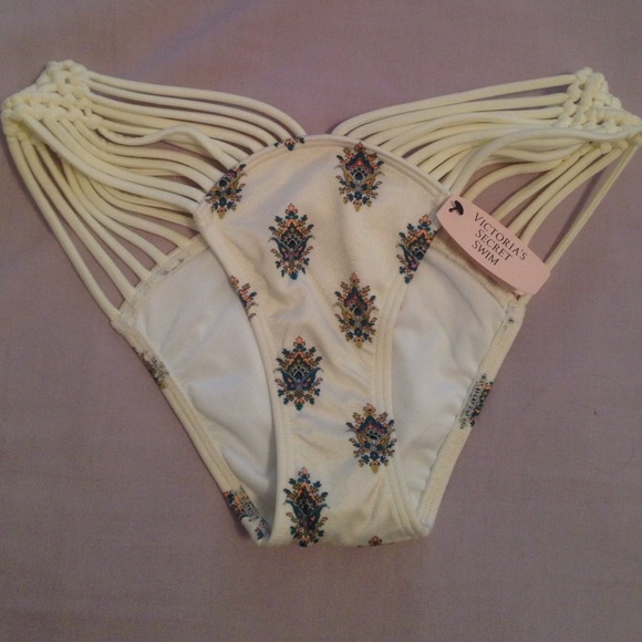 NWT V/S SWIM CHEEKY BOTTOMS SIZE SMALL