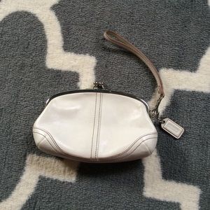 Coach off white clutch